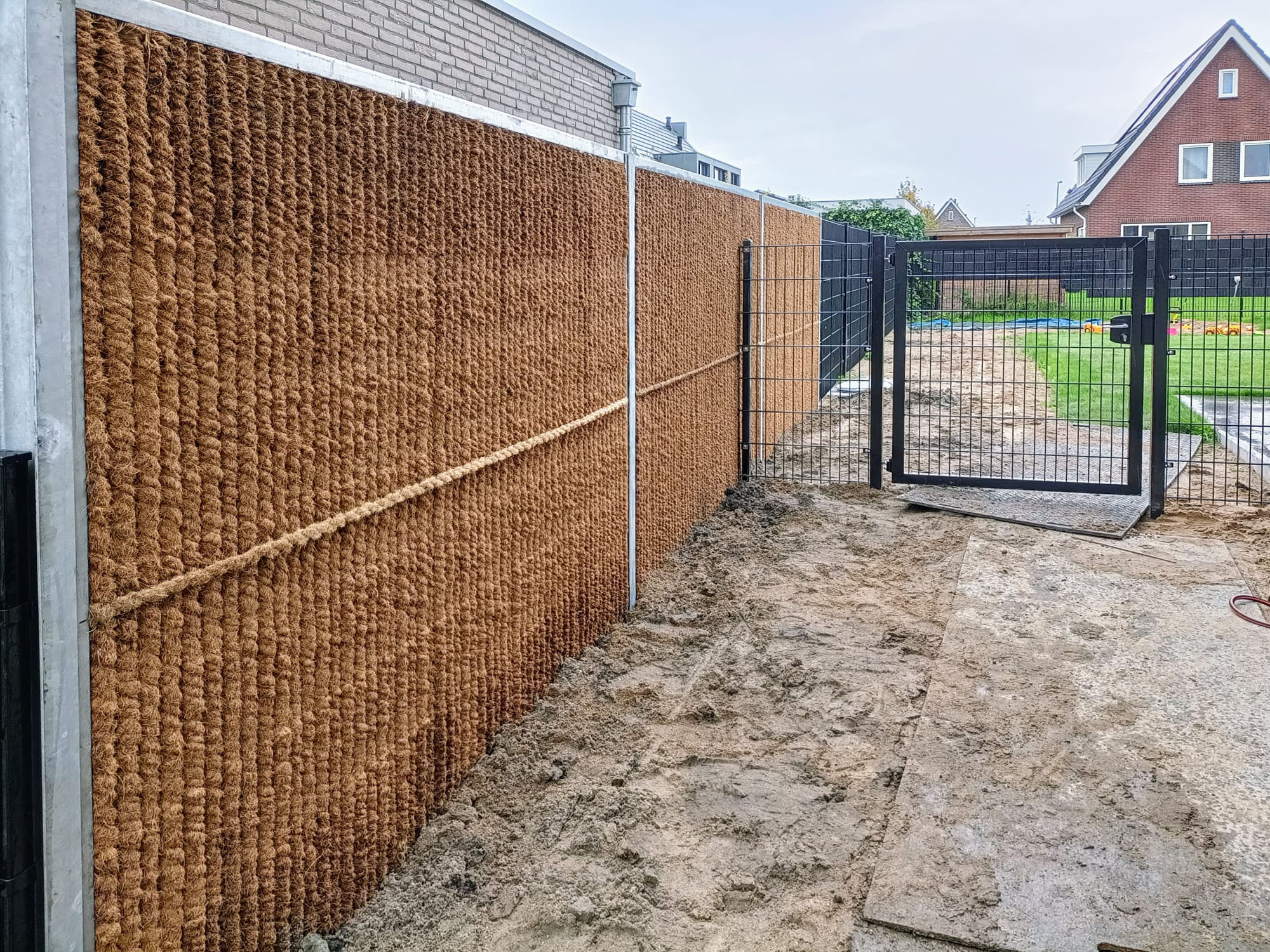 Kokowall schutting en dubbelstaafmat hekwerk