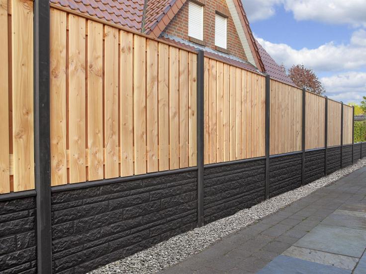 Rotsmotief schutting 